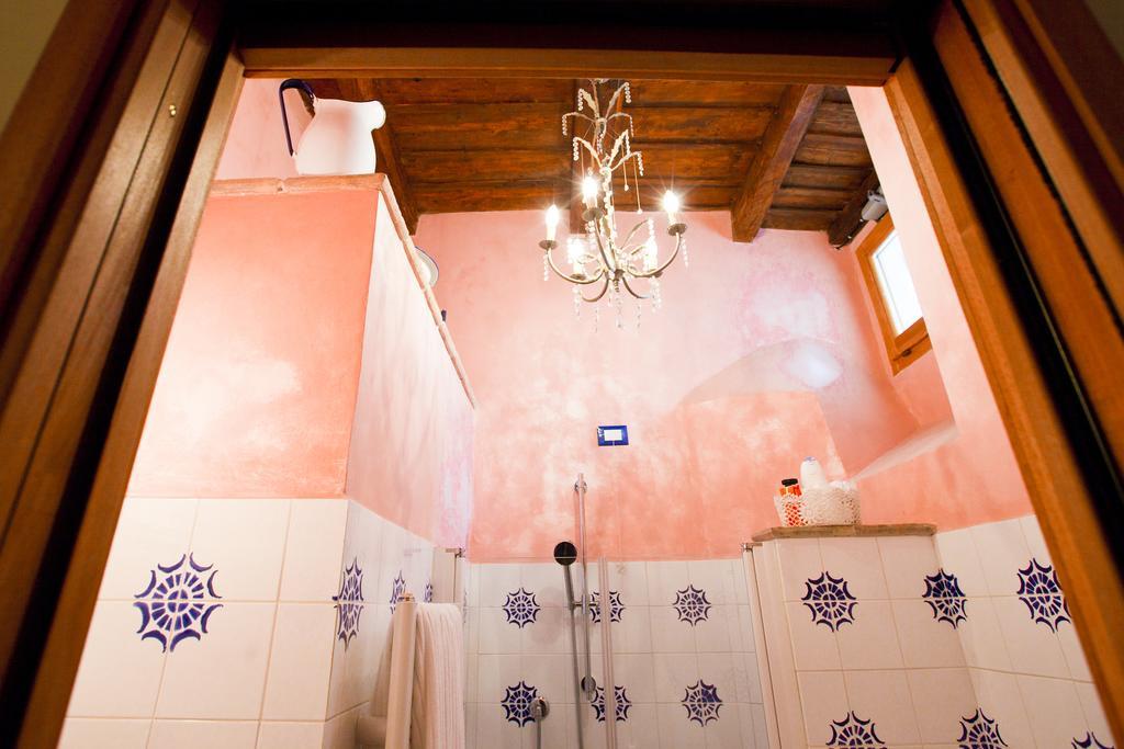 B&B Il Marchese Del Grillo Сульмона Номер фото